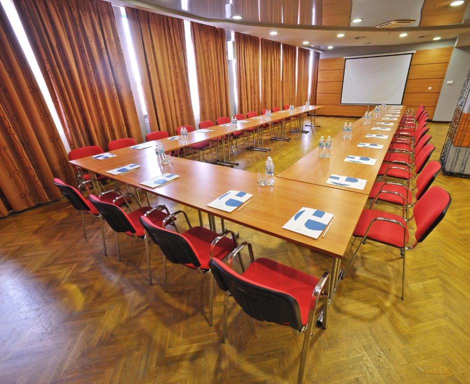Hotel Sport Bełchatów Kültér fotó